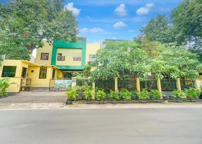 Hotel O Tebet Near Tebet Station Formerly Sabda Guest House Jakarta